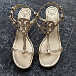 Tory Burch Miller T-Strap Wedge Sandals 9M. Great condition